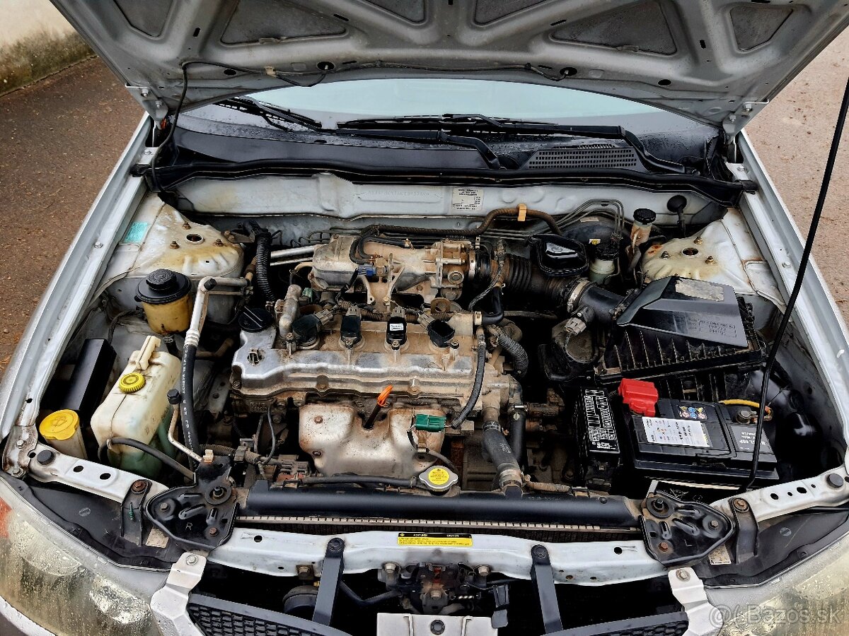 Nissan Almera N16 Hatchback (2003) - 7