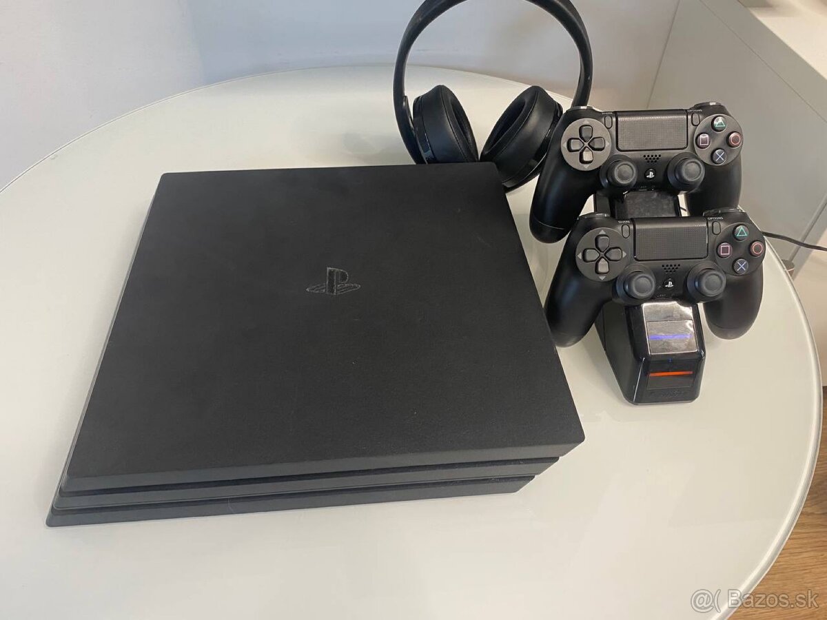 PlayStation 4 Pro 1TB + 2x ovládač + slúchadlá - 7