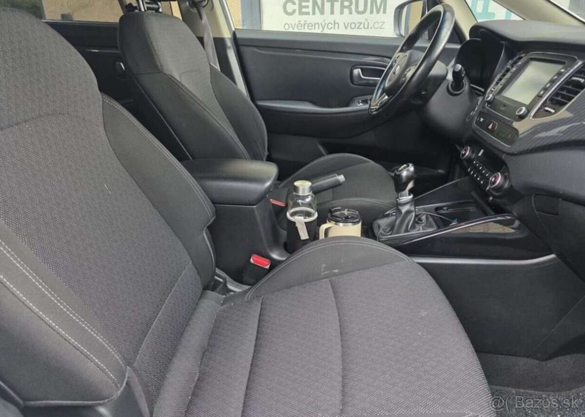 Kia Carens 1.7 - 1. MAJ - 7 MÍST - 7