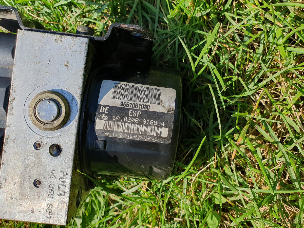 ABS riadiaca jednotka/hydroblok Citroen C5 I 2004-2008 - 7