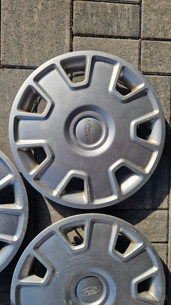 Puklice orig. Ford R15 - 7