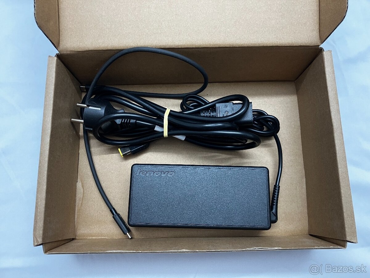 ThinkPad Thunderbolt 4 Workstation Dock - 7