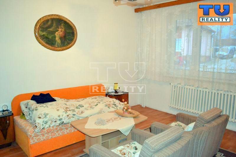 Na predaj veľký viacgeneračný rodinný dom /500 m²/ v... - More