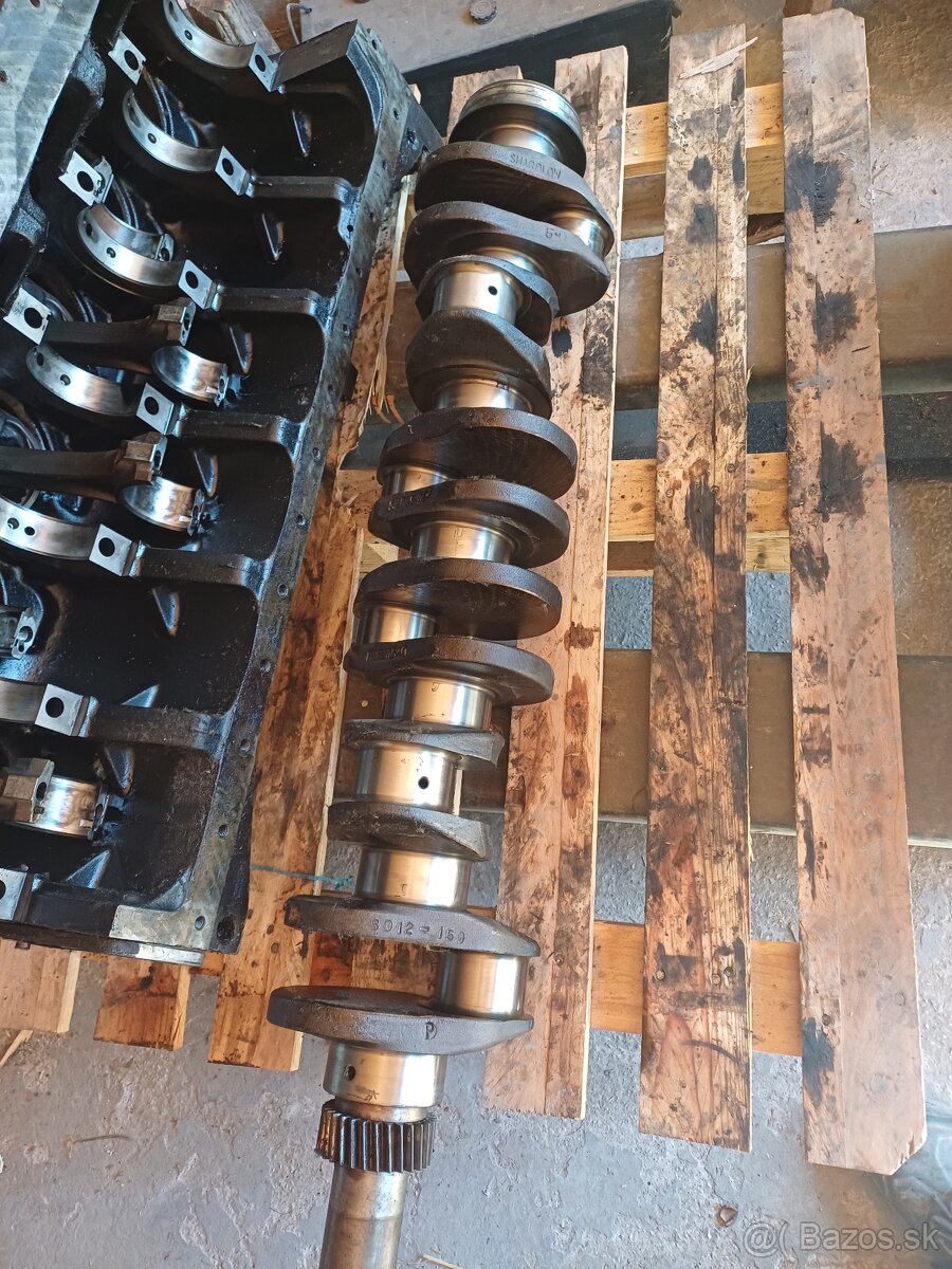 Kľukový hriadeľ 6V - 7