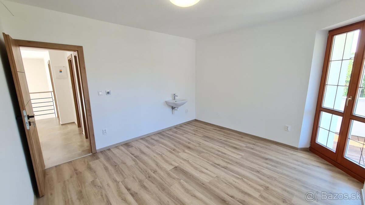 Moderné komerčné priestory, od 10m2 do 17m2 Rajecké Te - 7