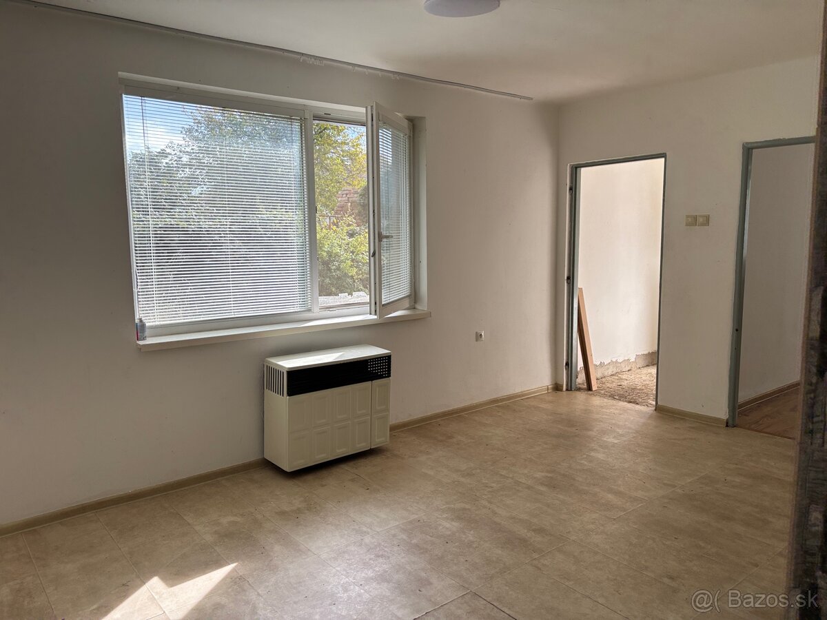 Na predaj - Rodinný dom v obci Pribeta - 7