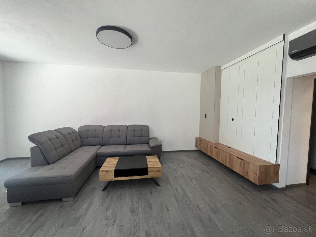 Prenájom 3 izbového bytu v SOHO - 7