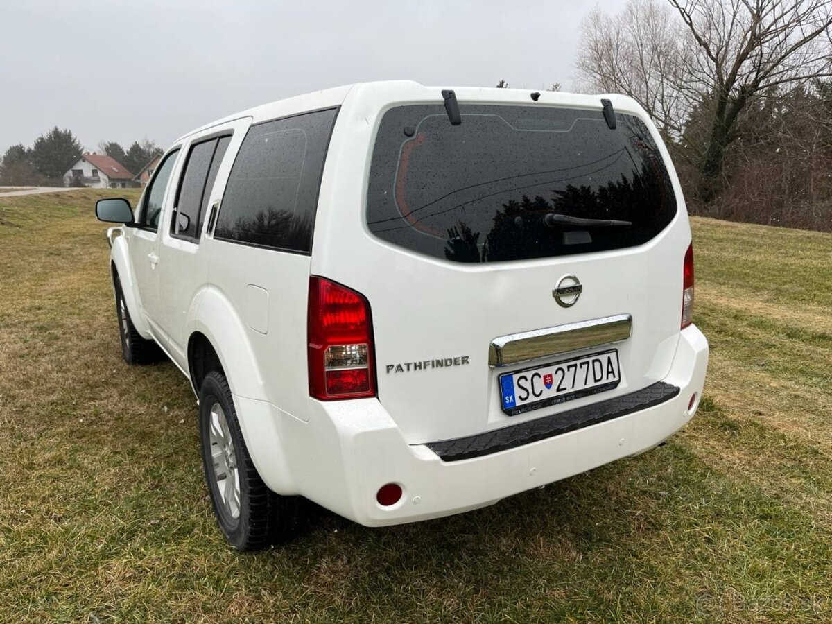 Nissan Pathfinder 2.5DDTi 4x4 - 7
