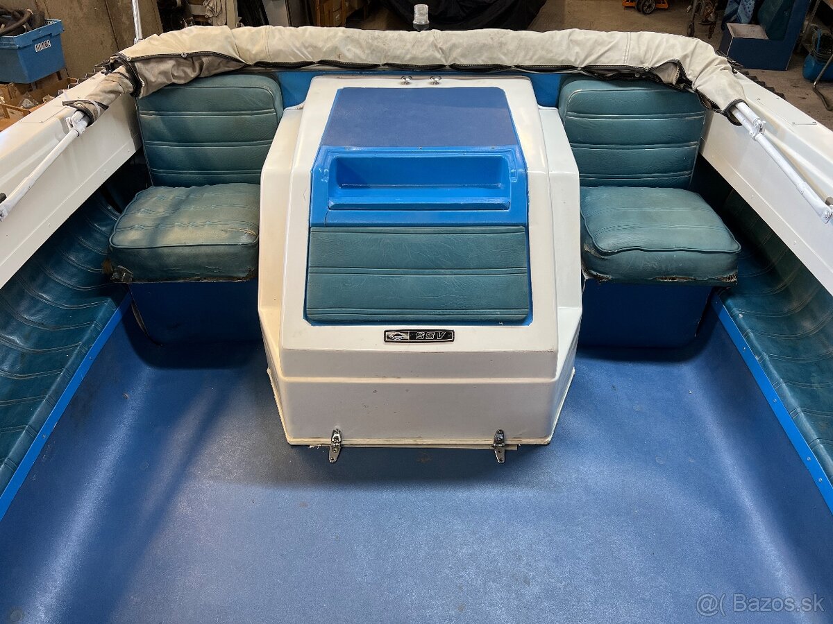 Motorový čln Glastron SSV 189 - 7