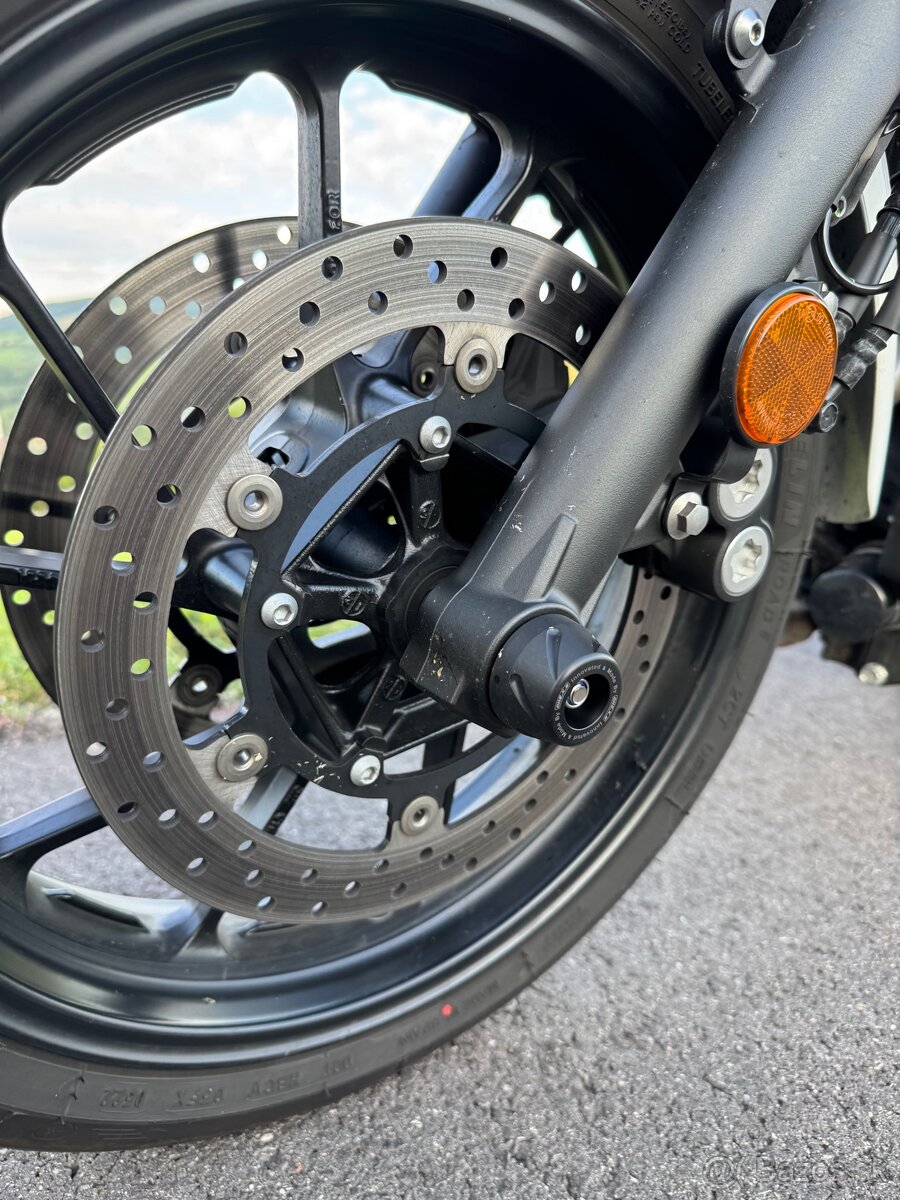 YAMAHA XSR 700 (2022) - 7