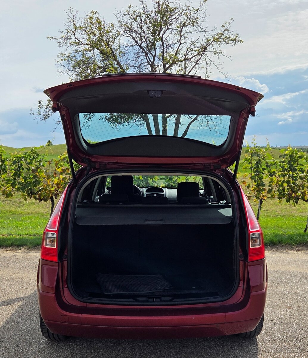 Renault Megane 1.5 DCi 76KW/103 koní R.V.08/2008 - 7