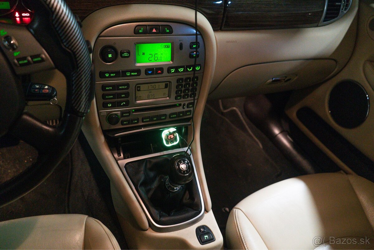 Jaguár X-type 2008 2.2d manuál - 7