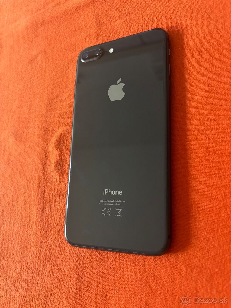 iPhone 8 Plus 64GB Space Gray - 7