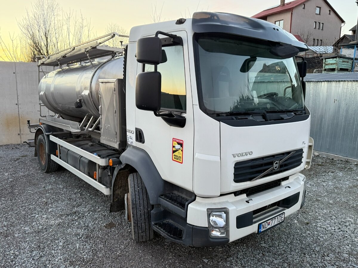 VOLVO FL cisterna - 7