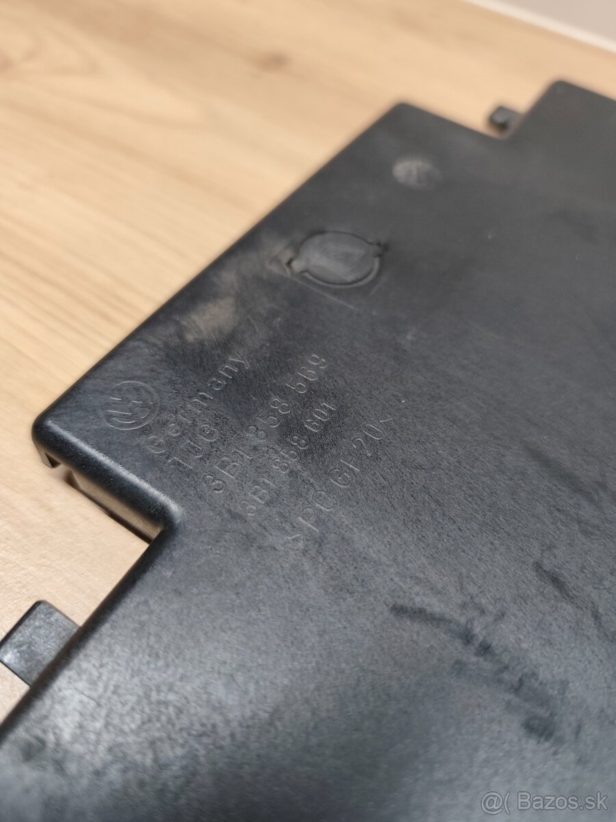 Držák nápojů VW Passat B5 3B1 858 569 - 7