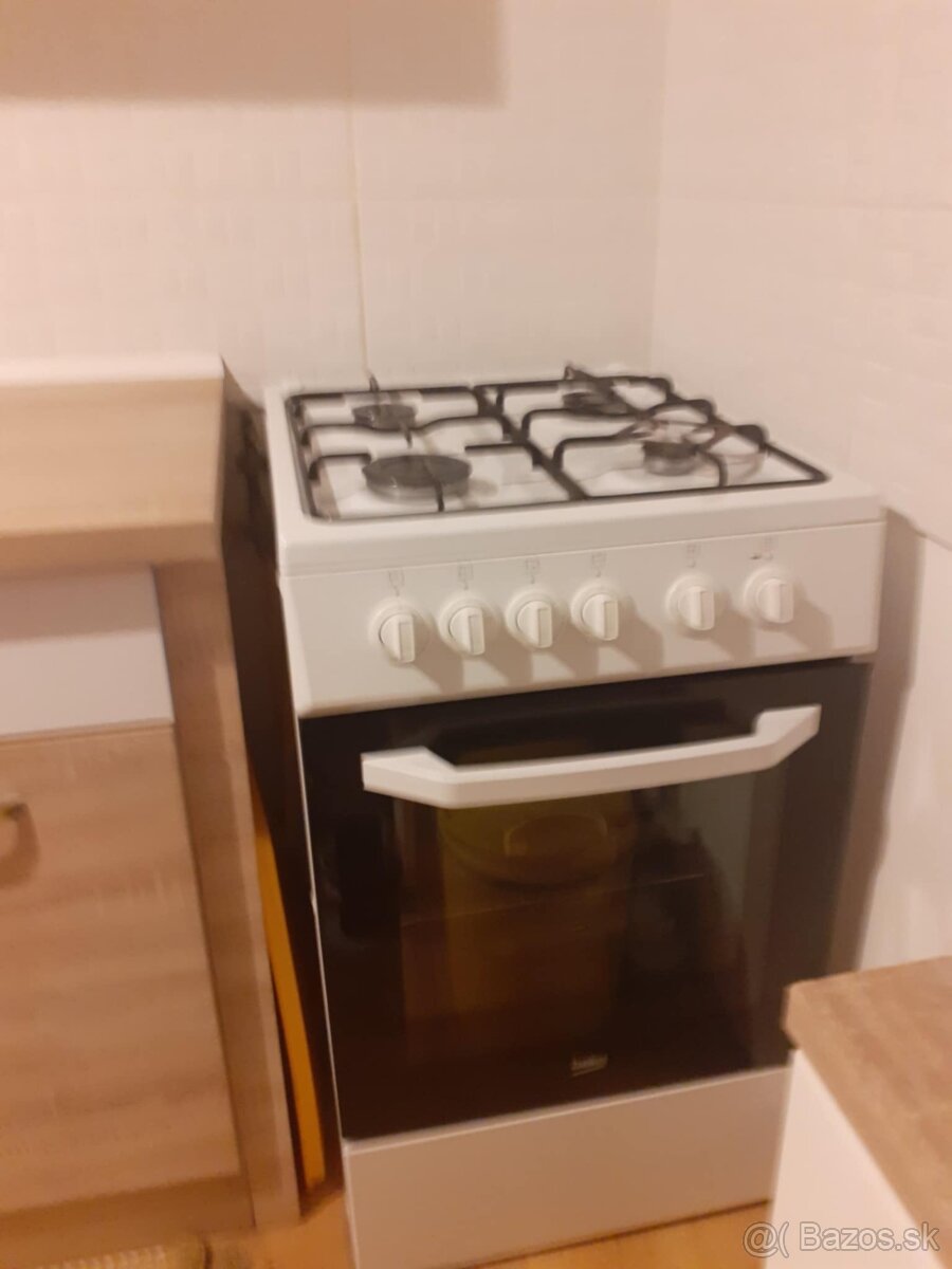 Kuchynská linka komplet - 7