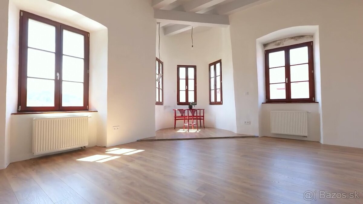 Exkluzívny meštiansky dom v centre Kremnice - 7