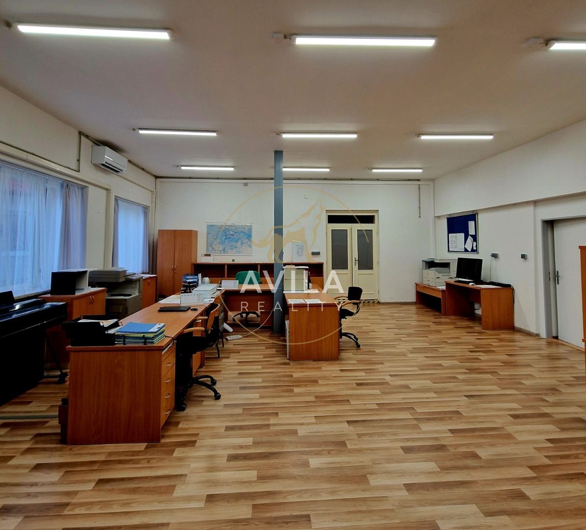 NA PREDAJ: Rozsiahly komerčný areál s pozemkom 1ha v Čachtic - 7