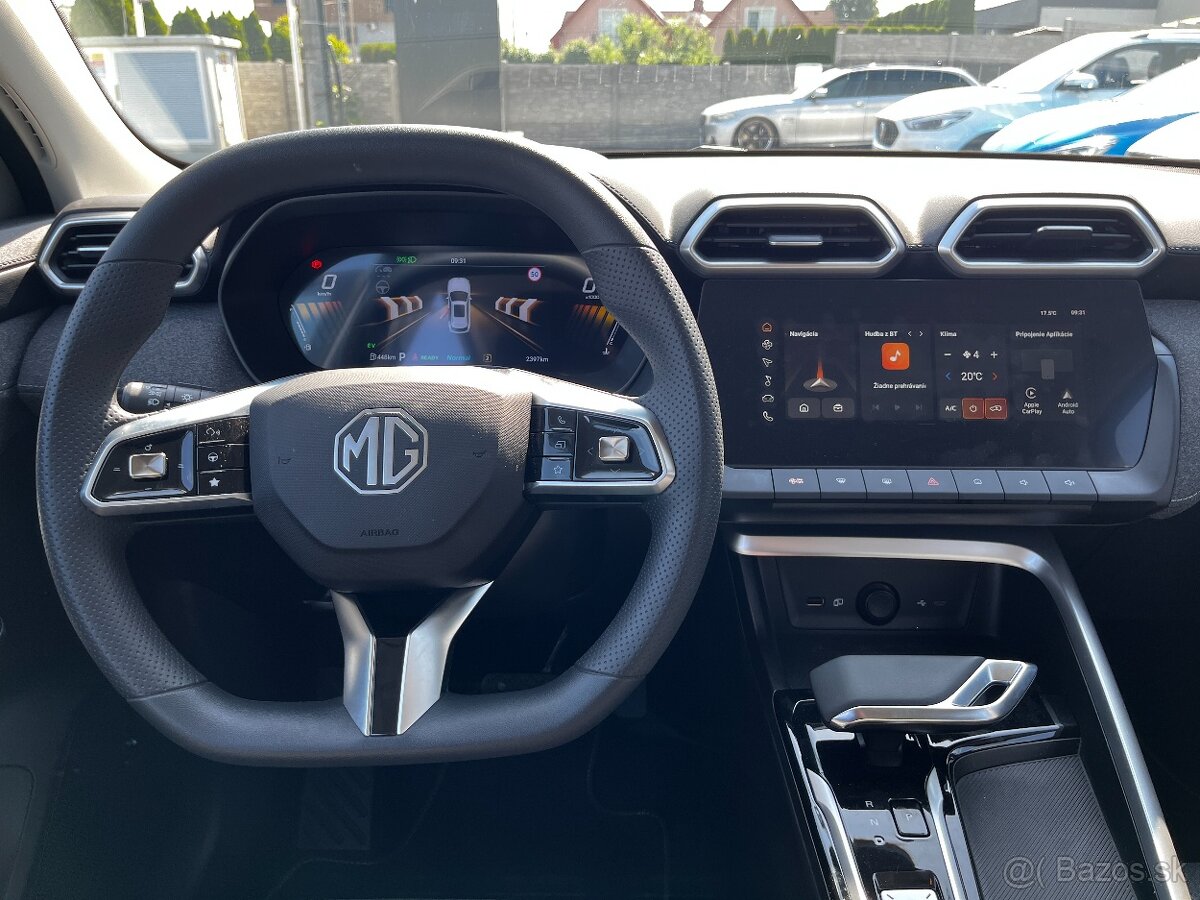 MG ZS hybrid+ Essential AT - 7