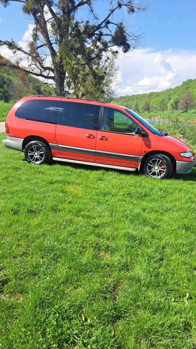 Chrysler Grand Voyager 4x4 nova STK a EK - 7