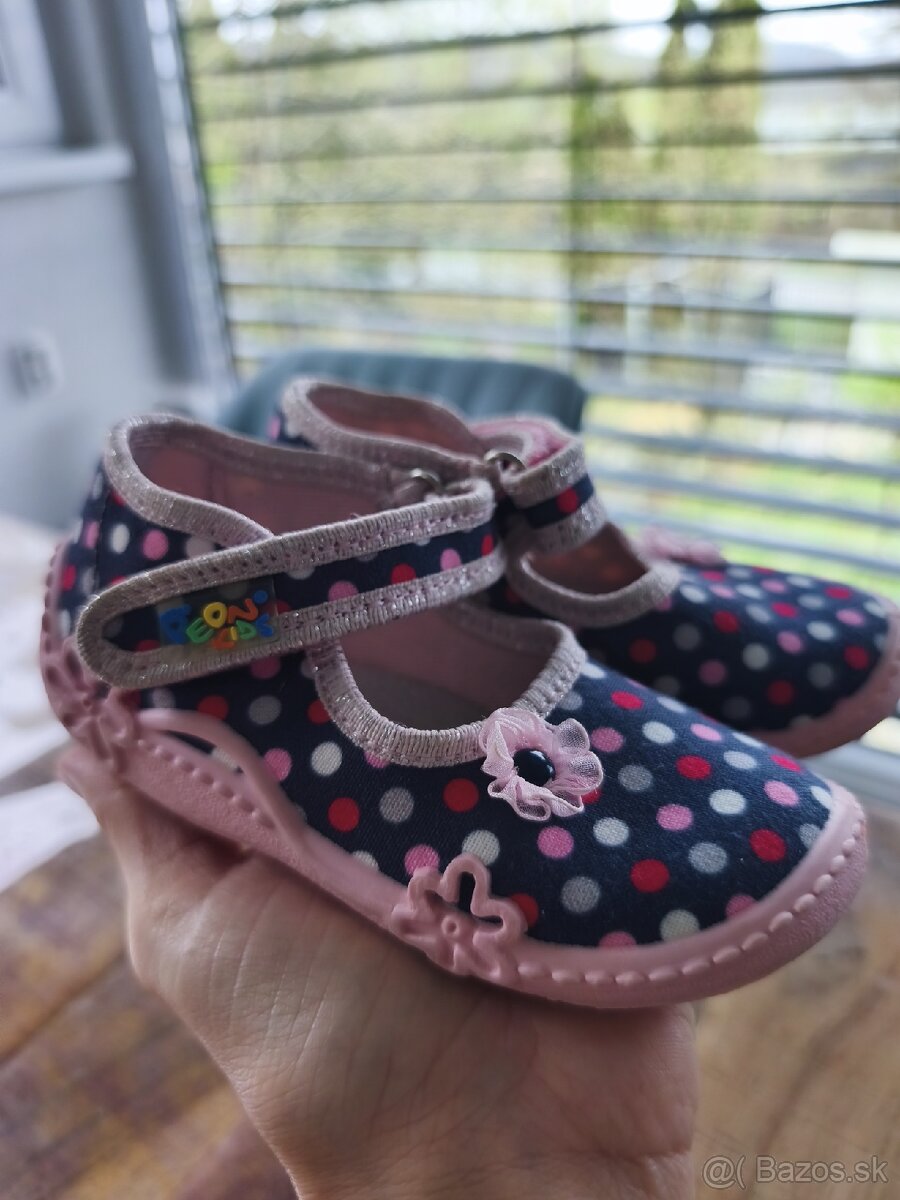 Dievčenské topánky/papučky - 7