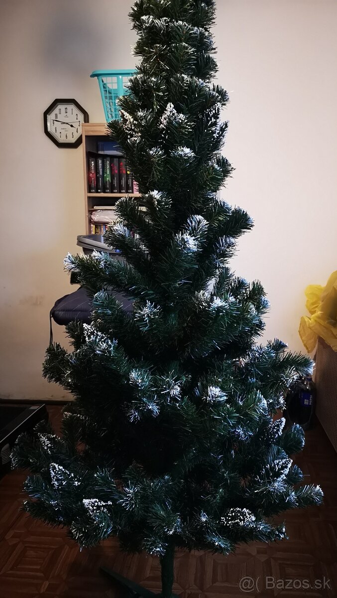Umelý vianočný stromček - 7