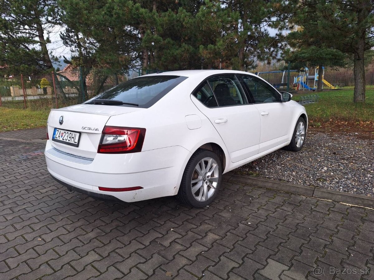 Škoda Octavia 1.6 TDI Style DSG - 7
