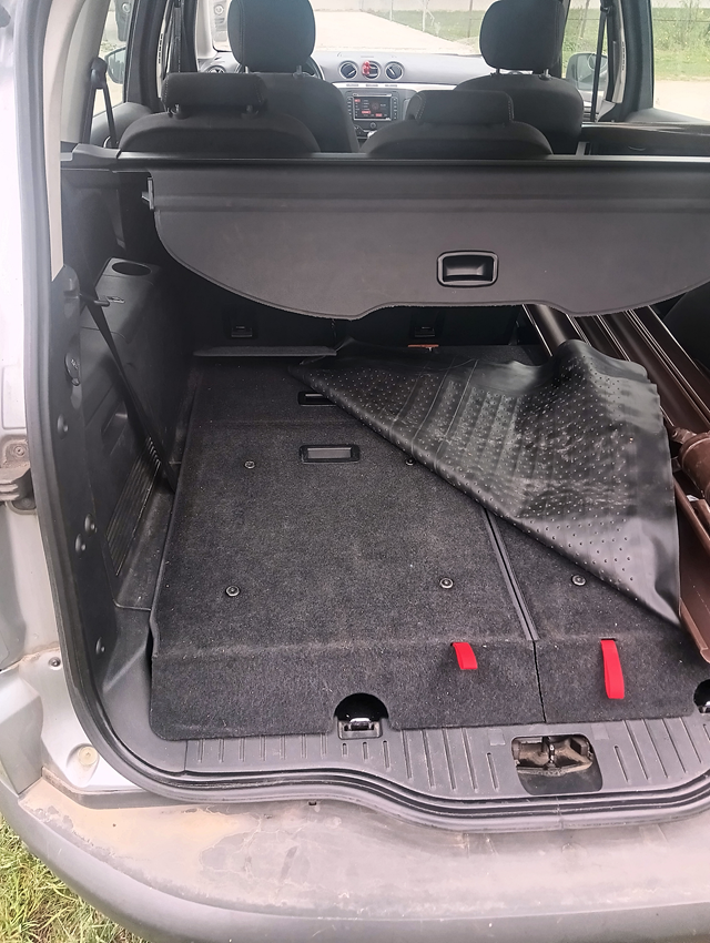 Ford S-max 2.0TDCi automat 7miestne - 7