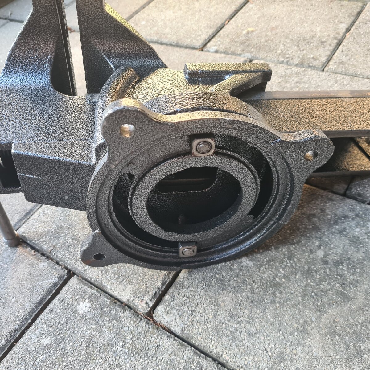 Zverák liatinový 200mm 8" - 7