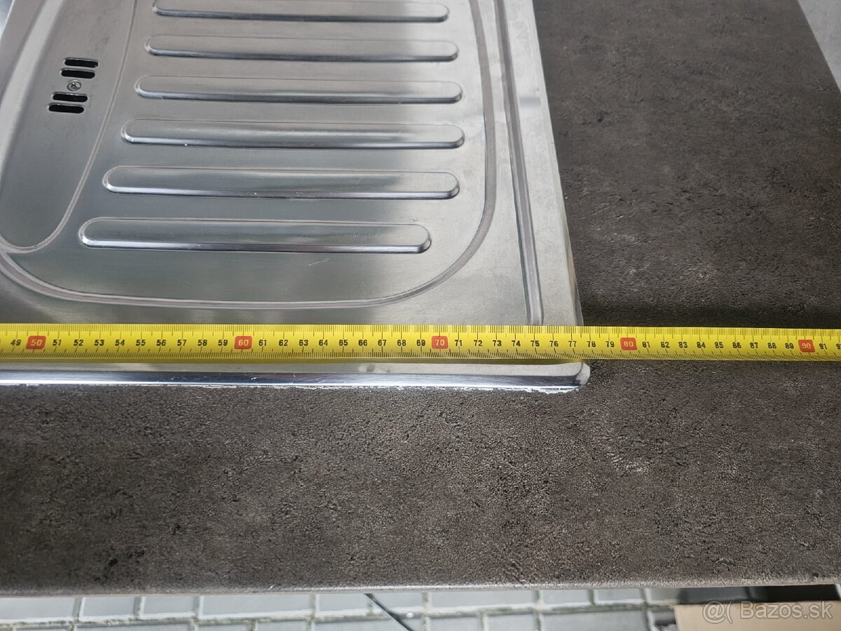 Nerezový drez s pracovnou doskou - 7