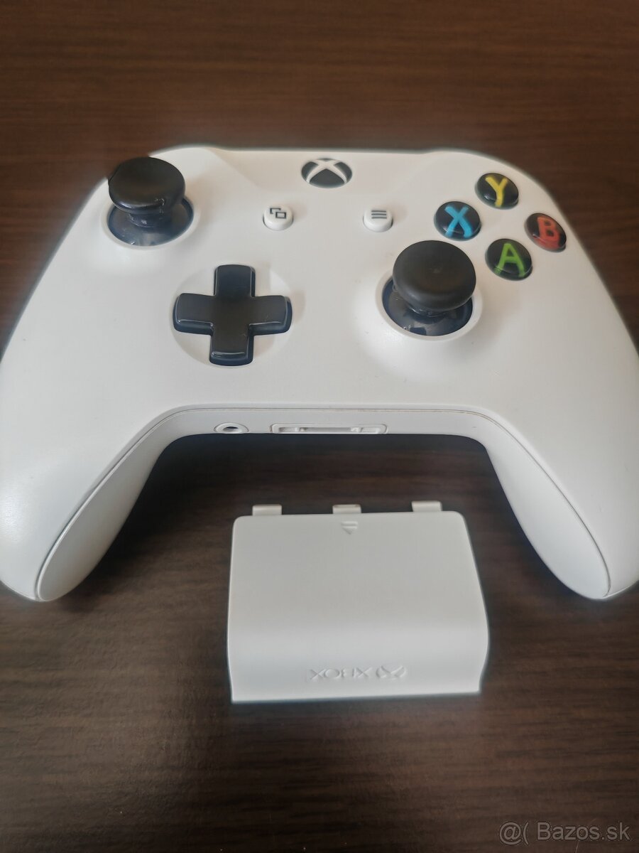 Predám ovládače na Xbox a playstation 4 - 7