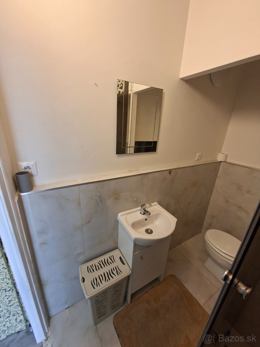 Garsónka v obci Nedašovce - 7