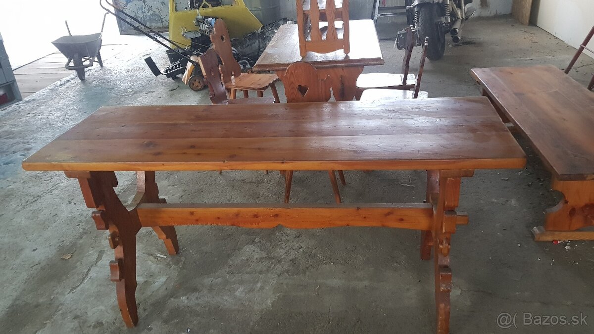Stôl a stoličky - 7