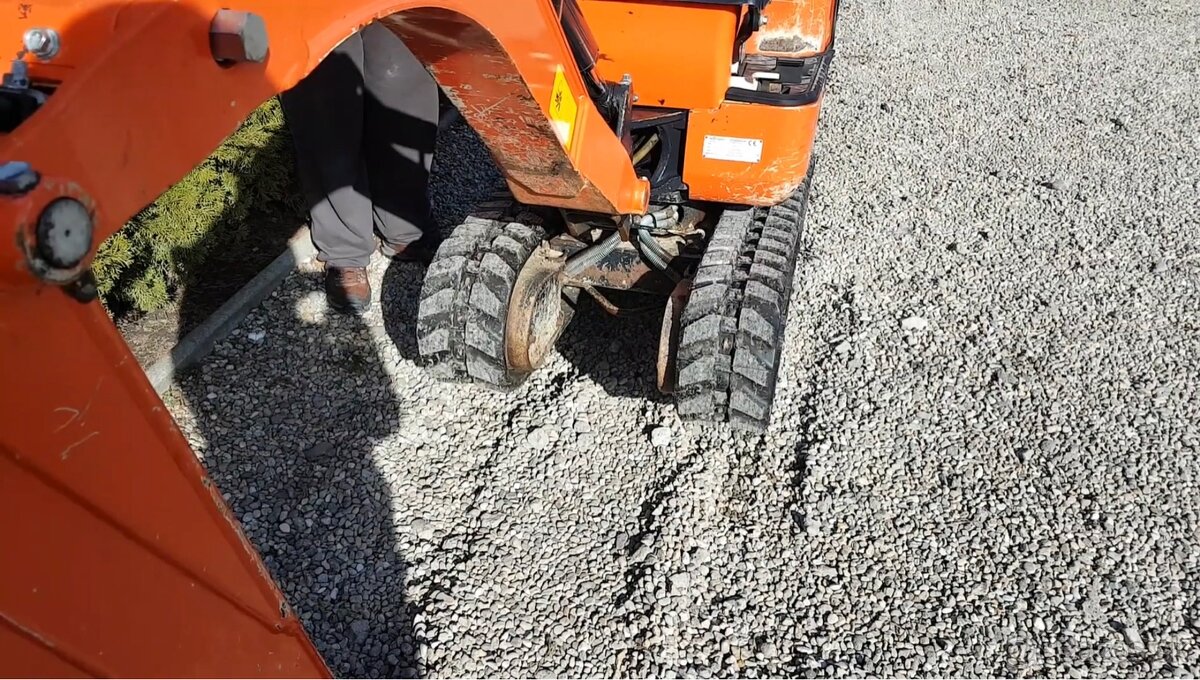 Predám minibager Kubota - 7