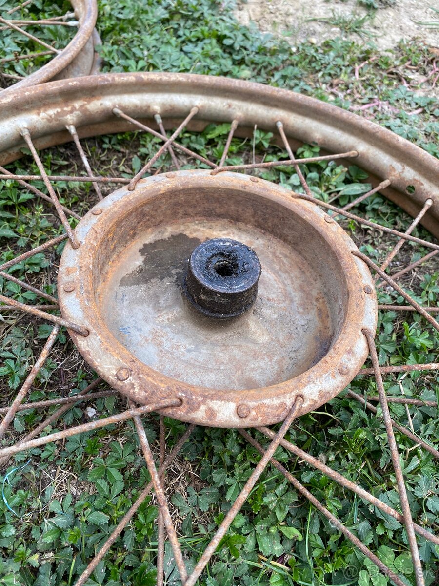Kolesá Perák FJ - 7