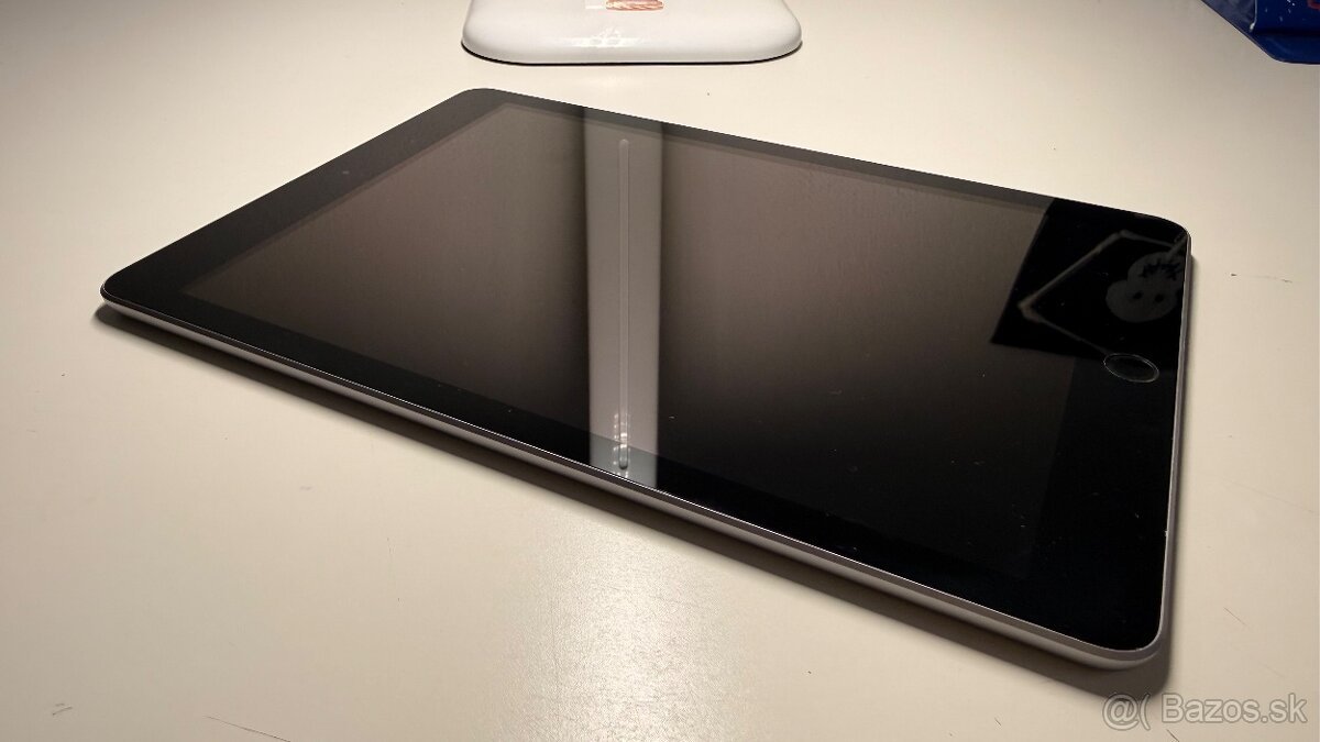 Tablet Apple iPad 6. Gen 32GB Space Gray Wi-fi - 7