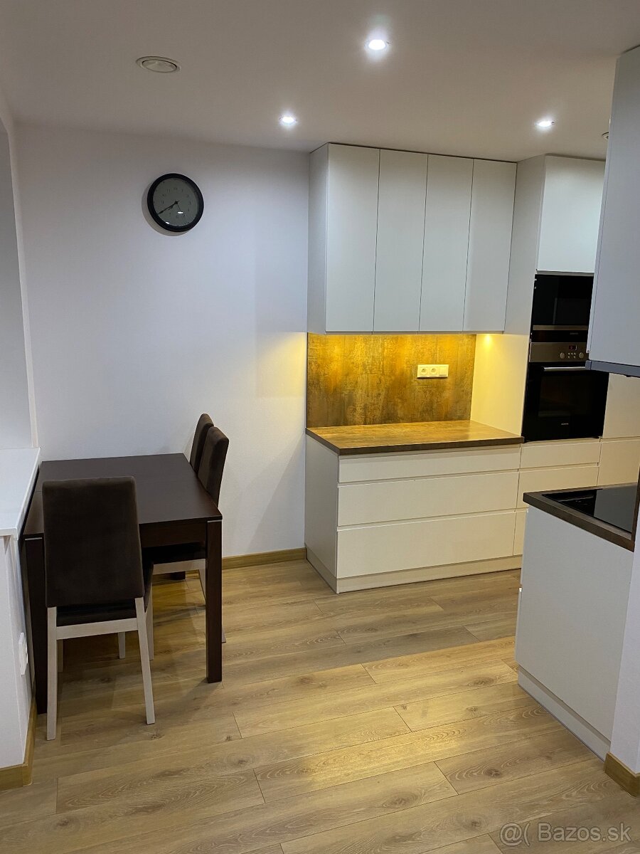 Prenájom 2izbovy byt Novoť - 7