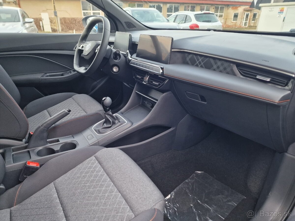 MG 3 ICE 1.5VTi /85kW/ Essential 4-valec - 7