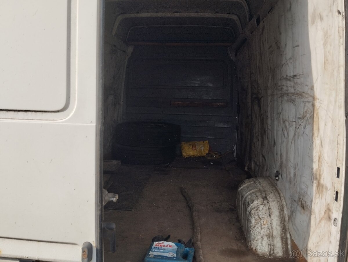 Volkswagen Crafter 2.5 Tdi - 7