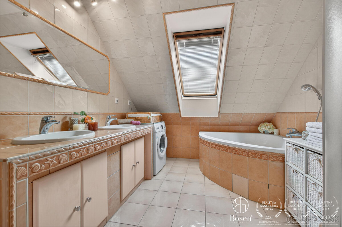 BOSEN | Priestranný 2 izbový byt s podkrovím, 119 m2, Nové M - 7