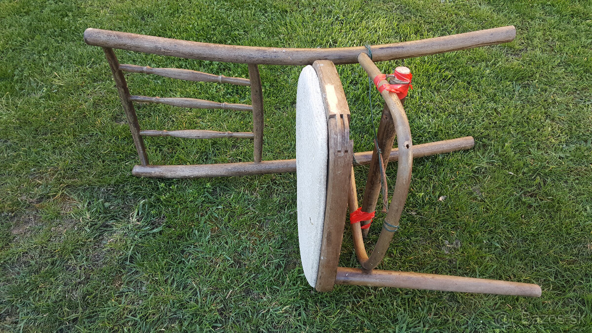 Retro stolička TON - 7