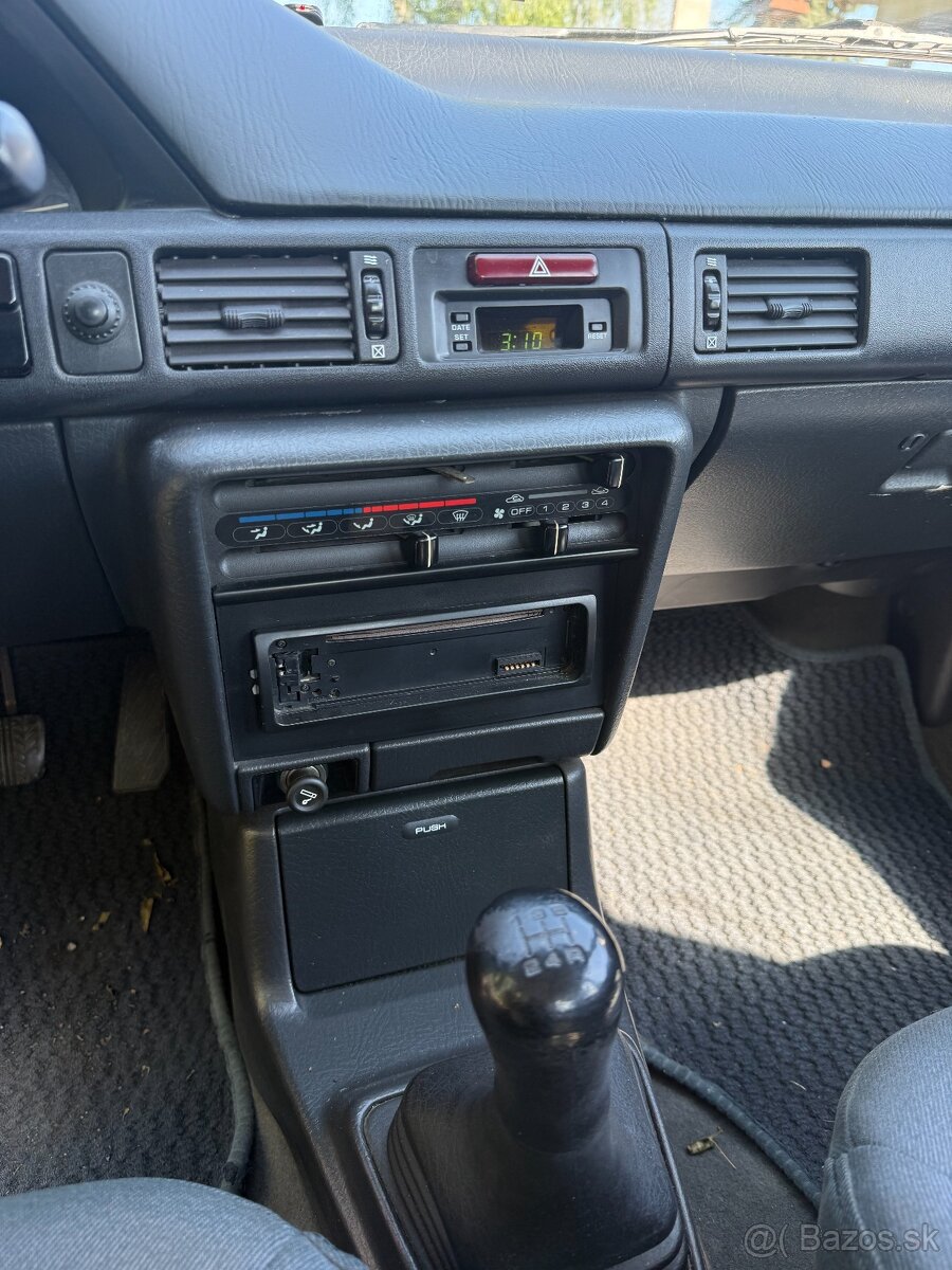 Predám: MAZDA 323 SEDAN - 7