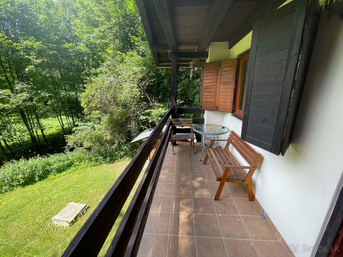 CELOROČNE OBÝVATEĽNÁ REKREAČNÁ CHATA - MOJTÍN - 7