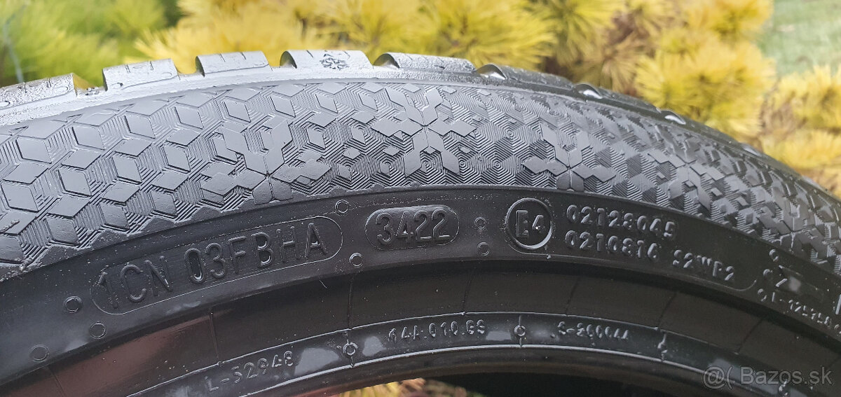 CONTINENTAL WINTERcontact TS 870P, 225/45 R18, DOT 22 - 7