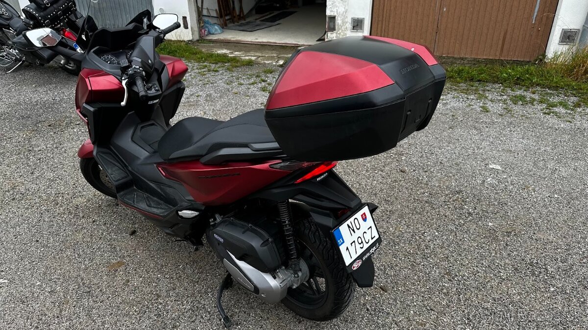 Honda Forza 125 - 7