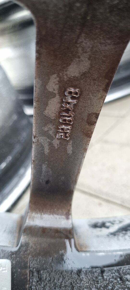 5x120 R18 ET35 8J - 7