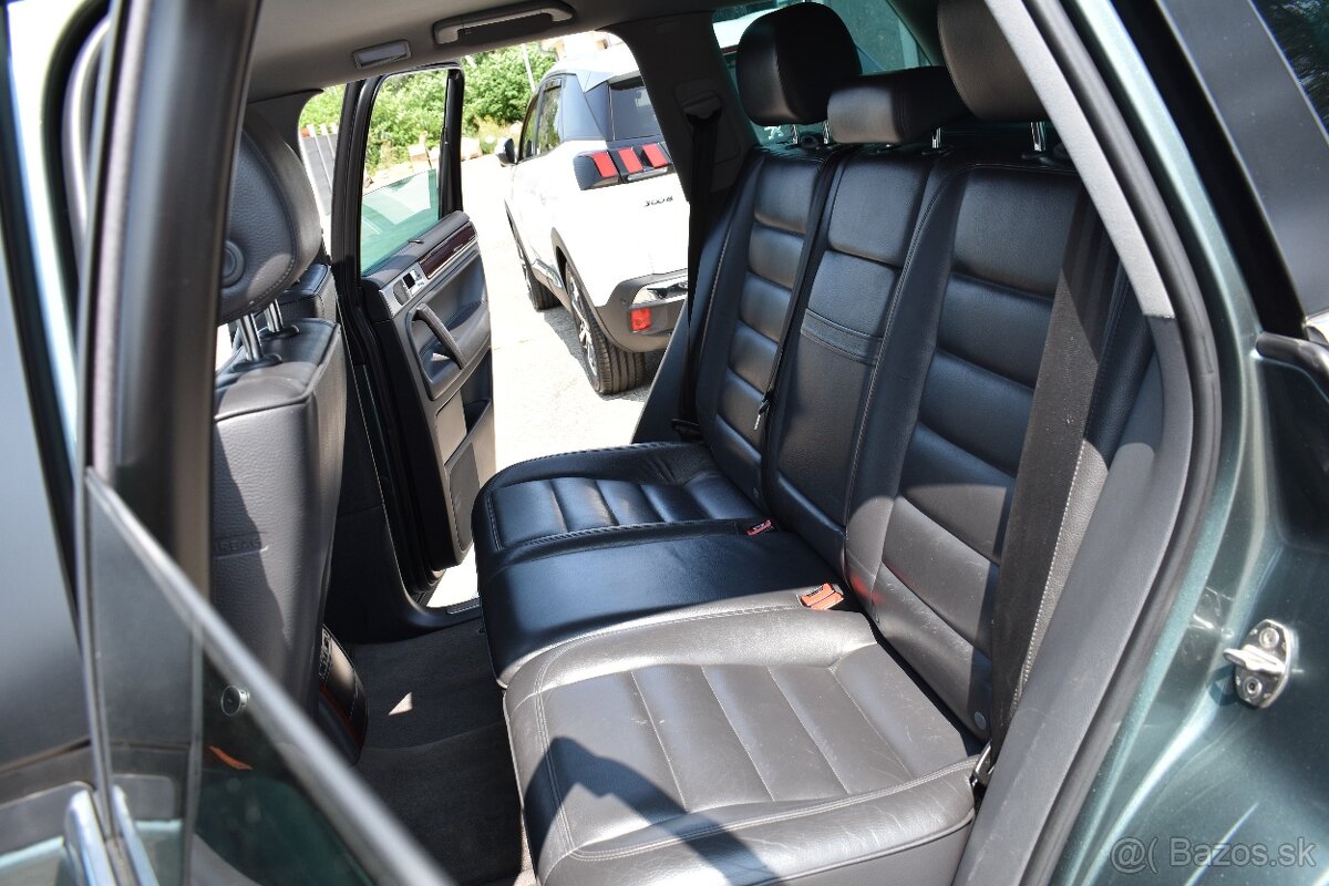 Volkswagen Touareg 3.2i+LPG 4x4 A/T - 7