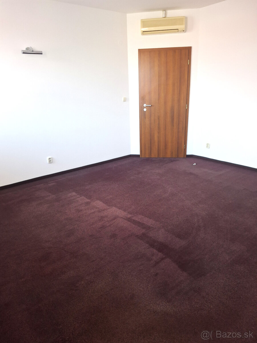 Prenájom kancelárskeho priestoru 78 m2 vhodný ako sídlo firm - 7