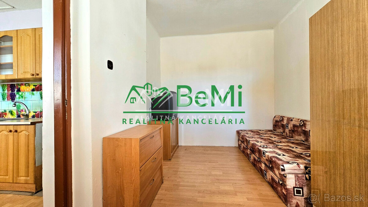 3-IZB.BYT S BALKÓNOM HNÚŠŤA-NA PREDAJ - 7