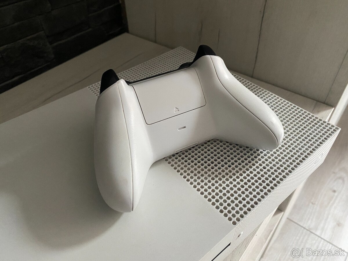 Xbox One S 1Tb - 7